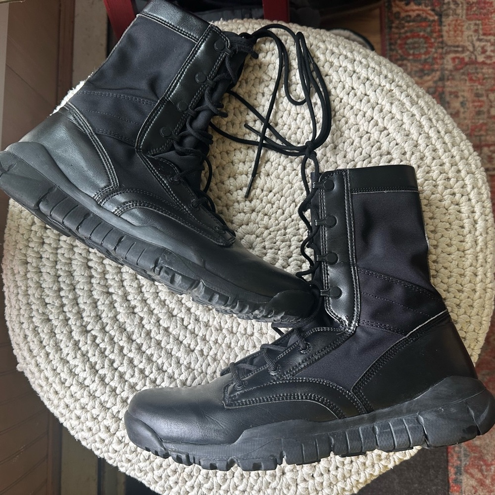 Nike SFB 8” Men's Tactical Black Lace-Up Boots Size 11